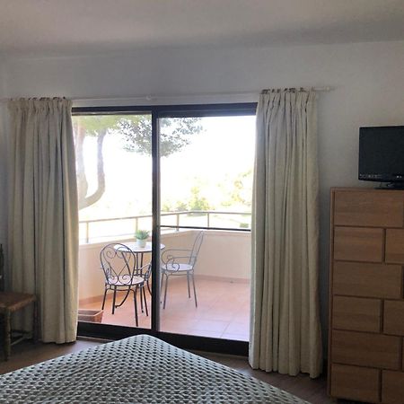 Habitacion Deluxe Con Bano Privado En Atalaya Apartagolf, Estepona Eksteriør billede