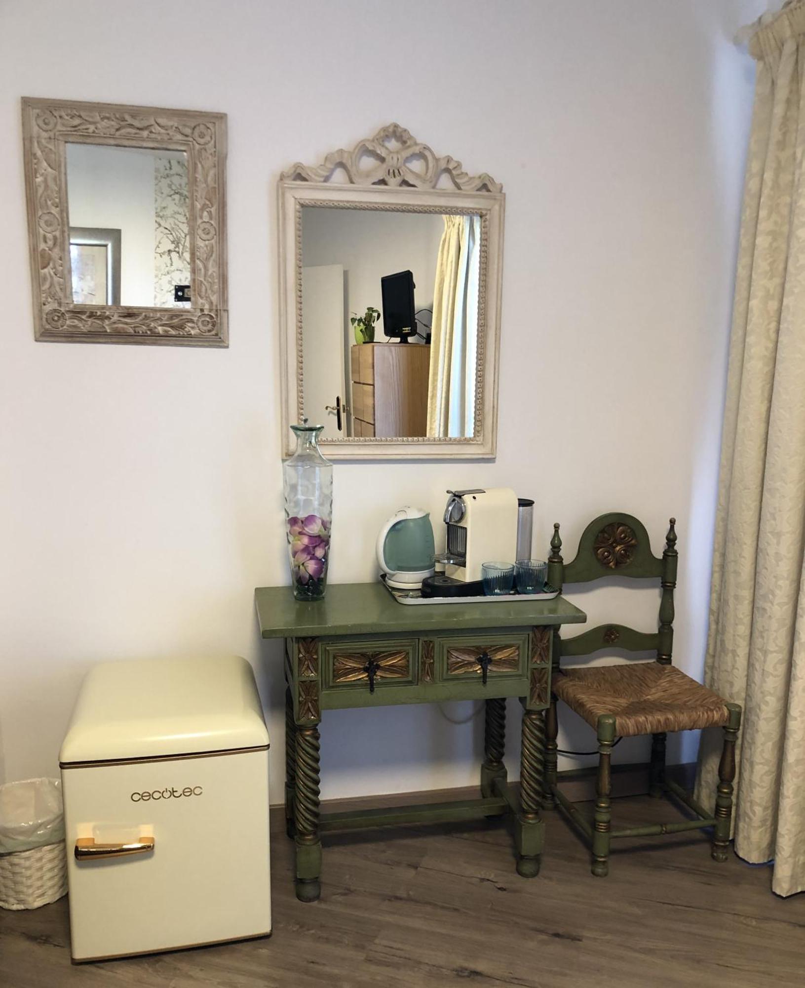 Habitacion Deluxe Con Bano Privado En Atalaya Apartagolf, Estepona Eksteriør billede